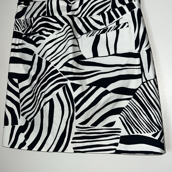 KENNETH COLE REACTION - SIZE 2 BLACK & WHITE LINED MINI SKIRT EUC - Picture 7 of 12